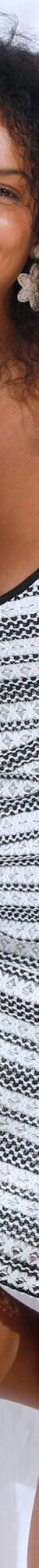 Robe courte à fines bretelles, effet crochet (noir / écru) Robe courte à fines bretelles, effet crochet (noir / écru)